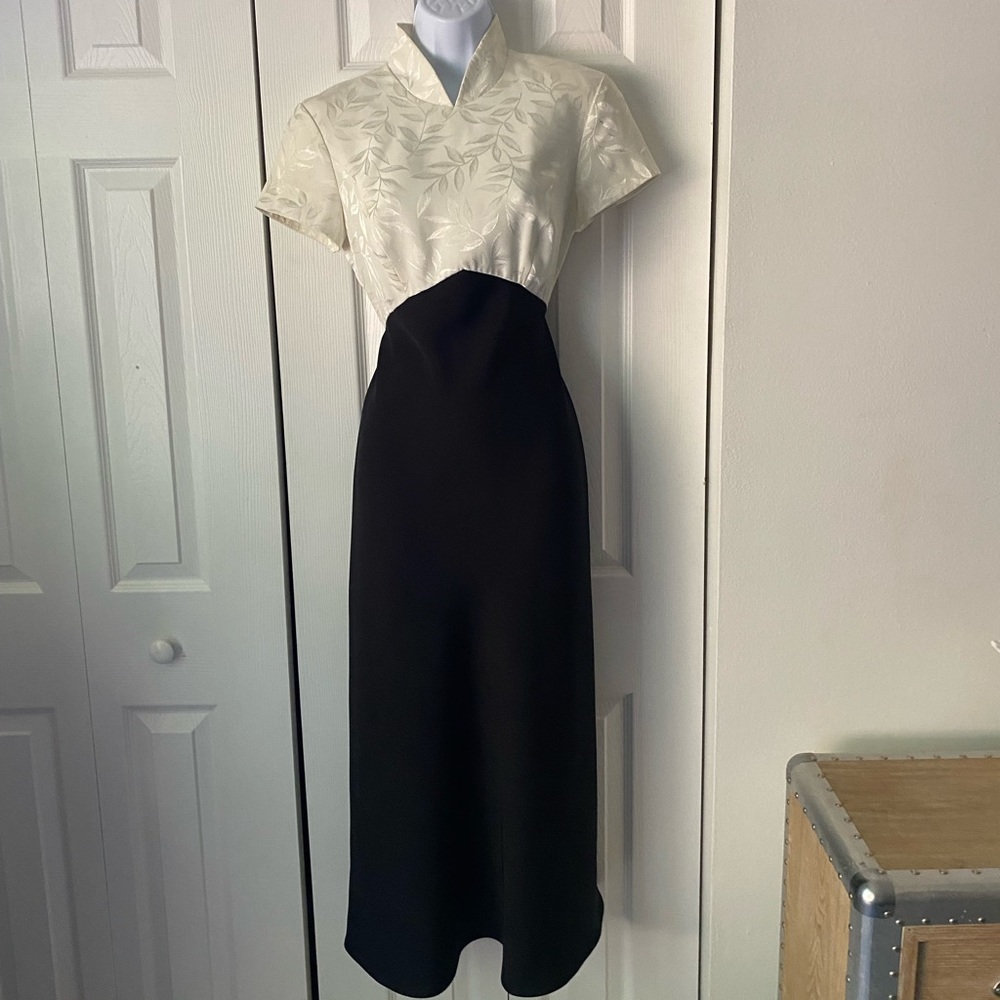 Marie St. Claire dress. Perfect condition. STUNNING!!! Size 6